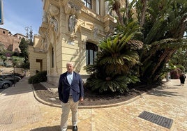 El hasta ahora director general de Economía del Ayuntamiento de Málaga, Rafael Sequeira, en el ala oeste de la Casona, todo se encuentra el área en el que ha trabajado más de 40 años.
