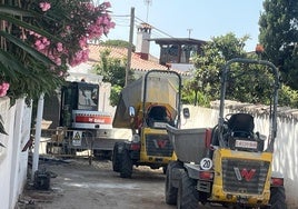 Los trabajos de saneamiento en Costabella entran en su fase final.