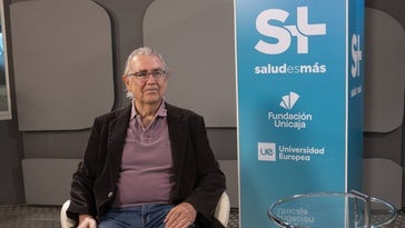 Pedro Torrecillas explica que en las últimas décadas ha bajado la cantidad de los espermatozoides que tienen los hombres