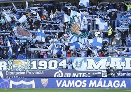 Aficionados del Málaga en la Rosaleda.