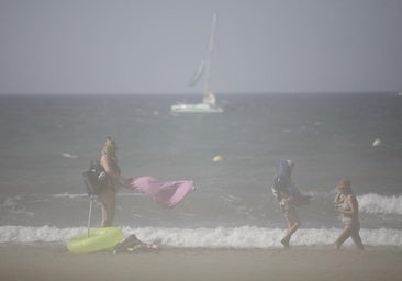 Reventón cálido en Rincón de la Victoria: «10 minutos de viento huracanado y después la calma»