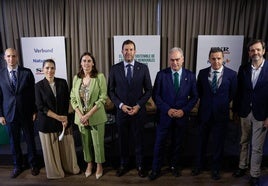 Los participantes al inicio del encuentro.