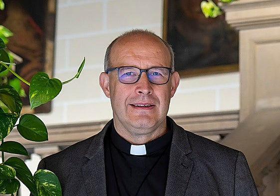 José Antonio Satué, obispo de Teruel y Albarracín.