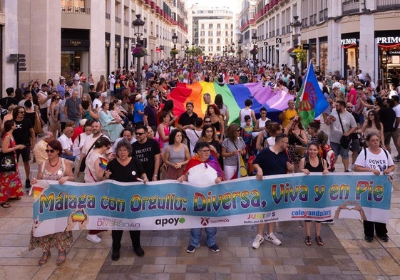 La manifestación por el Día del Orgullo LGTBI por el recorre el centro de Málaga.