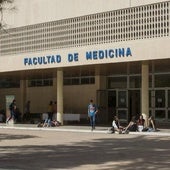 El 72% de solicitantes que desean estudiar Medicina en Andalucía son mujeres frente a Ingeniería, con un 75% de hombres