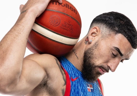 Chris Duarte, con la camiseta de la selección dominicana.