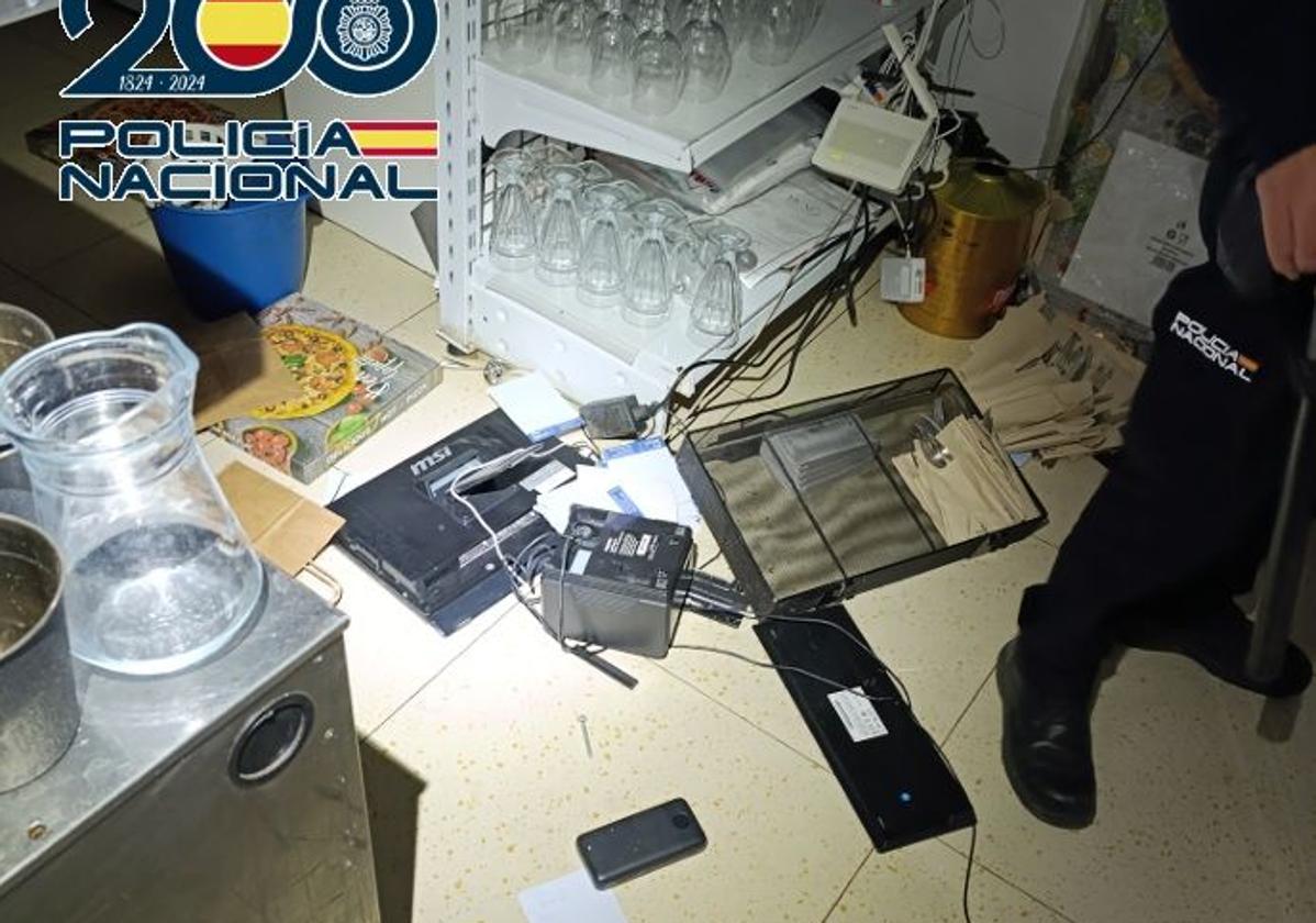 Roba en un bar de Ronda y la policía lo detiene tras seguir la pista del móvil que perdió en el asalto