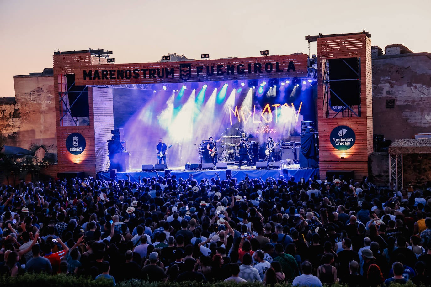 Molotov celebra su 30.º aniversario en Mare Nostrum
