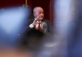 El alcalde Paco de la Torre, durante un pleno reciente.