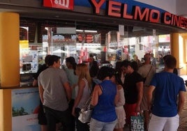 Multan a Yelmo Cines con 25.000 euros por impedir el acceso con alimentos del exterior
