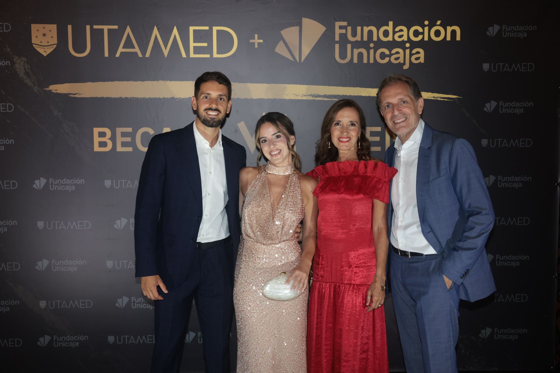 La Utamed entrega sus becas para el próximo curso
