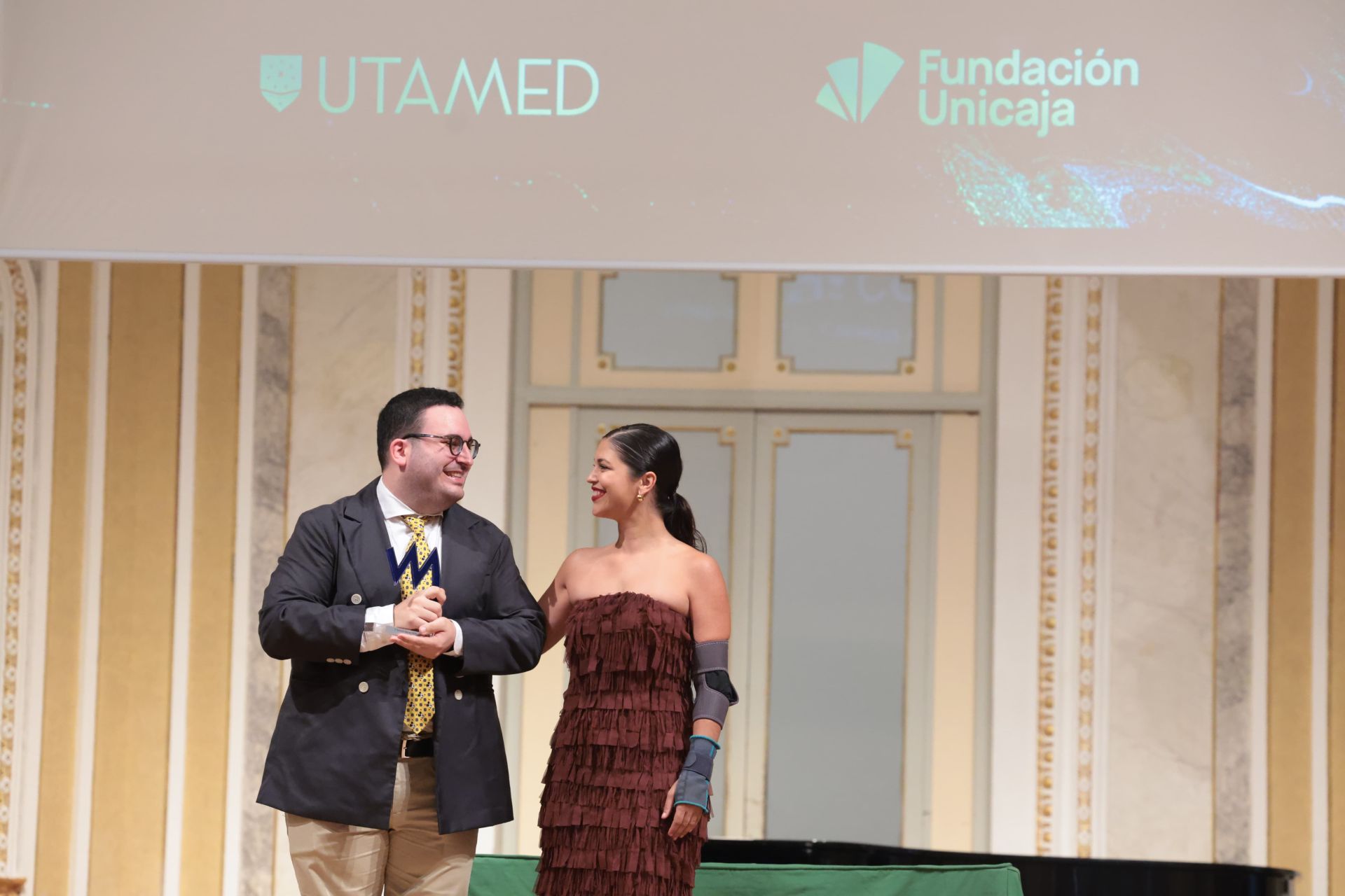 La Utamed entrega sus becas para el próximo curso