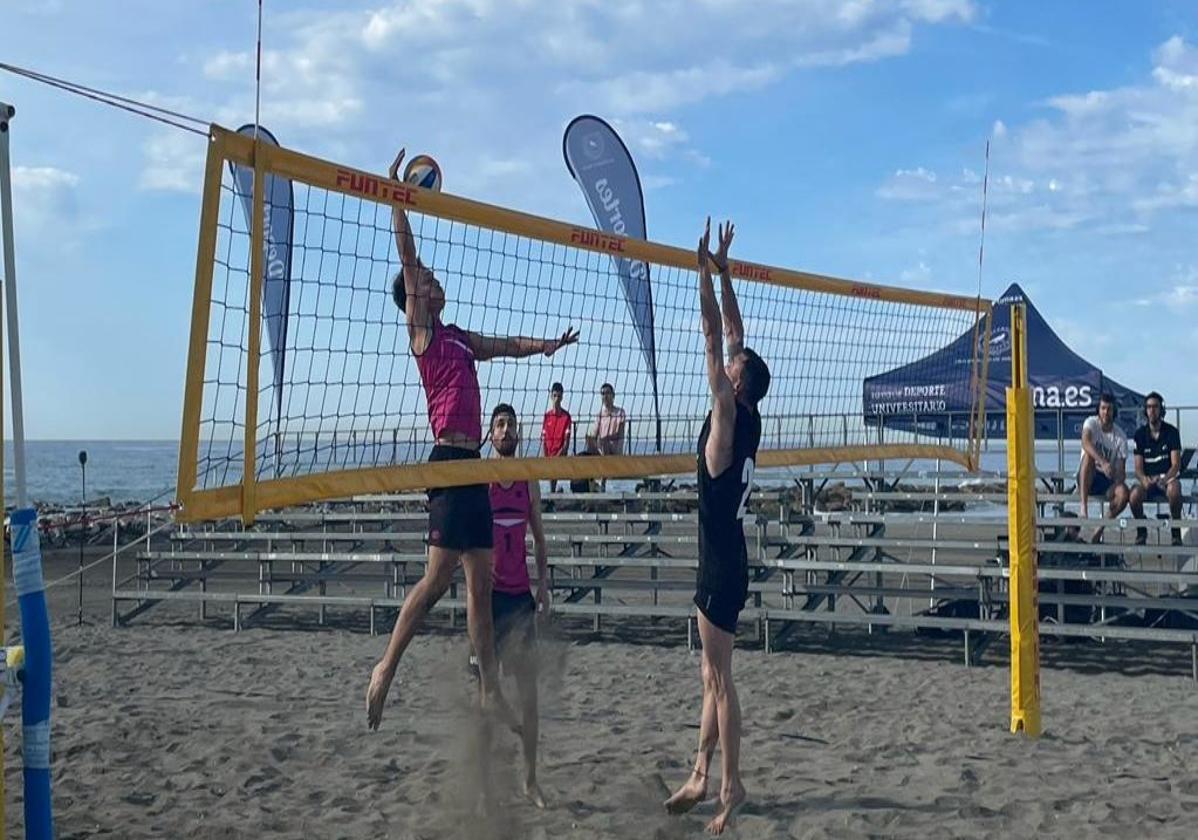 Voley playa, en Rincón de la Victoria.