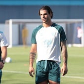 Daniel Jiménez, preparador físico del Málaga, y Jauregi, nuevo fichaje, en su primer entrenamiento.