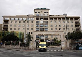 Acude a urgencias del Regional de Málaga tras recibir un disparo por «accidente»