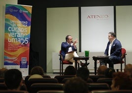 Manolo Castillo y Carlos Álvarez, en el Curso de Verano celebrado en el Ateno.