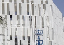 Fachada del Ayuntamiento de Alhaurín de la Torre.