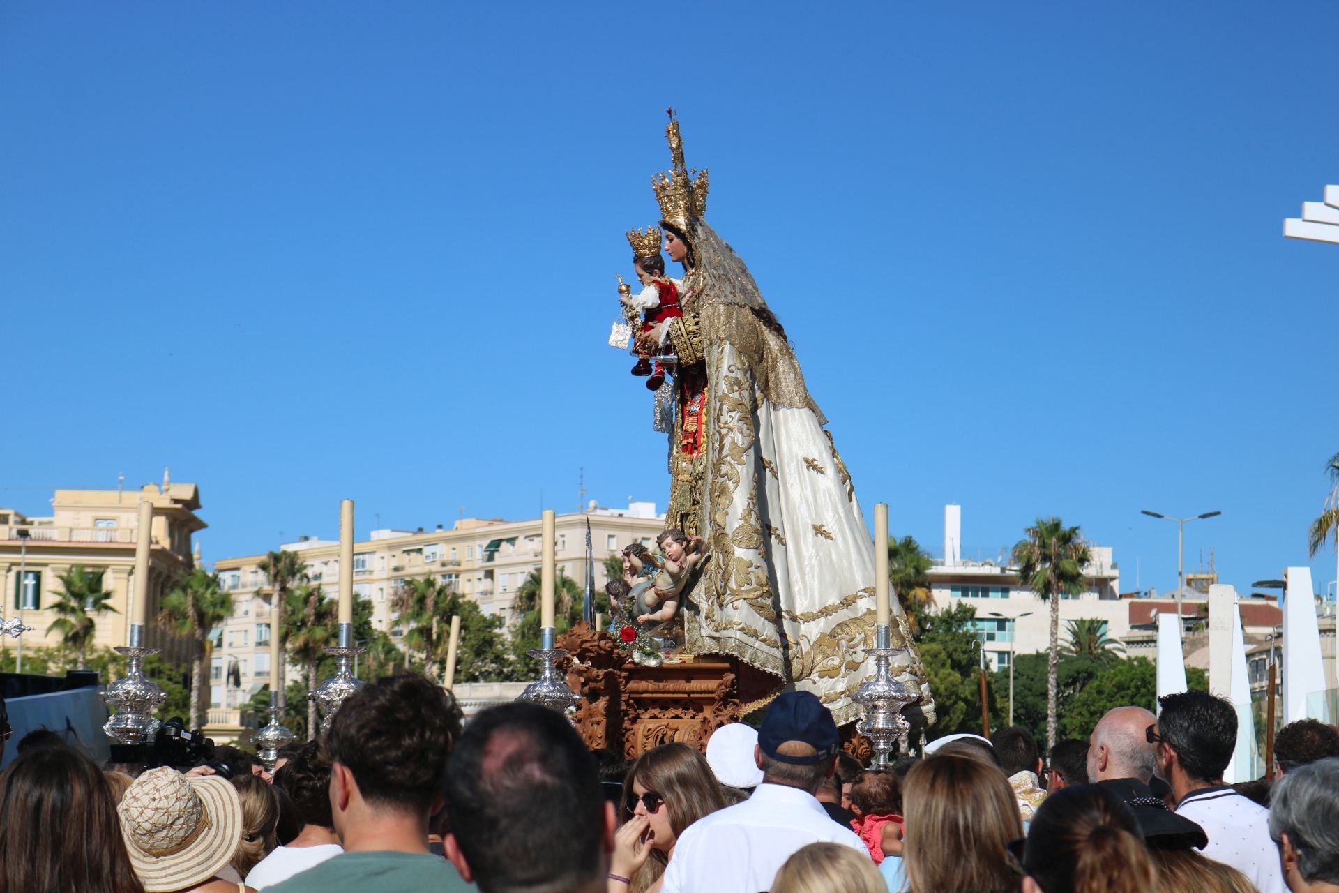 Procesión marinera de la Virgen del Carmen de El Perchel