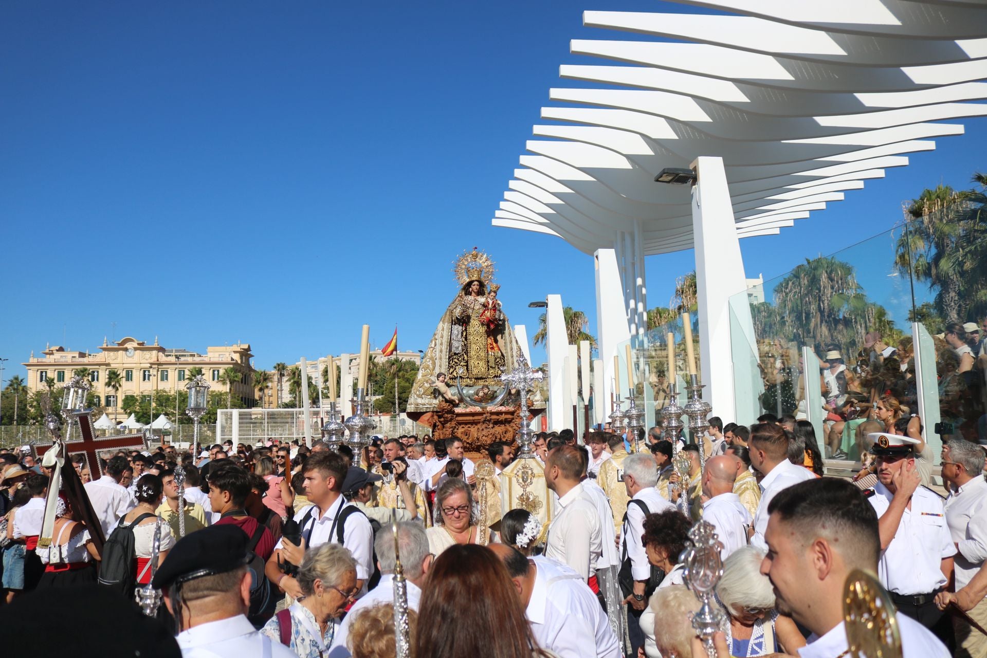 Procesión marinera de la Virgen del Carmen de El Perchel