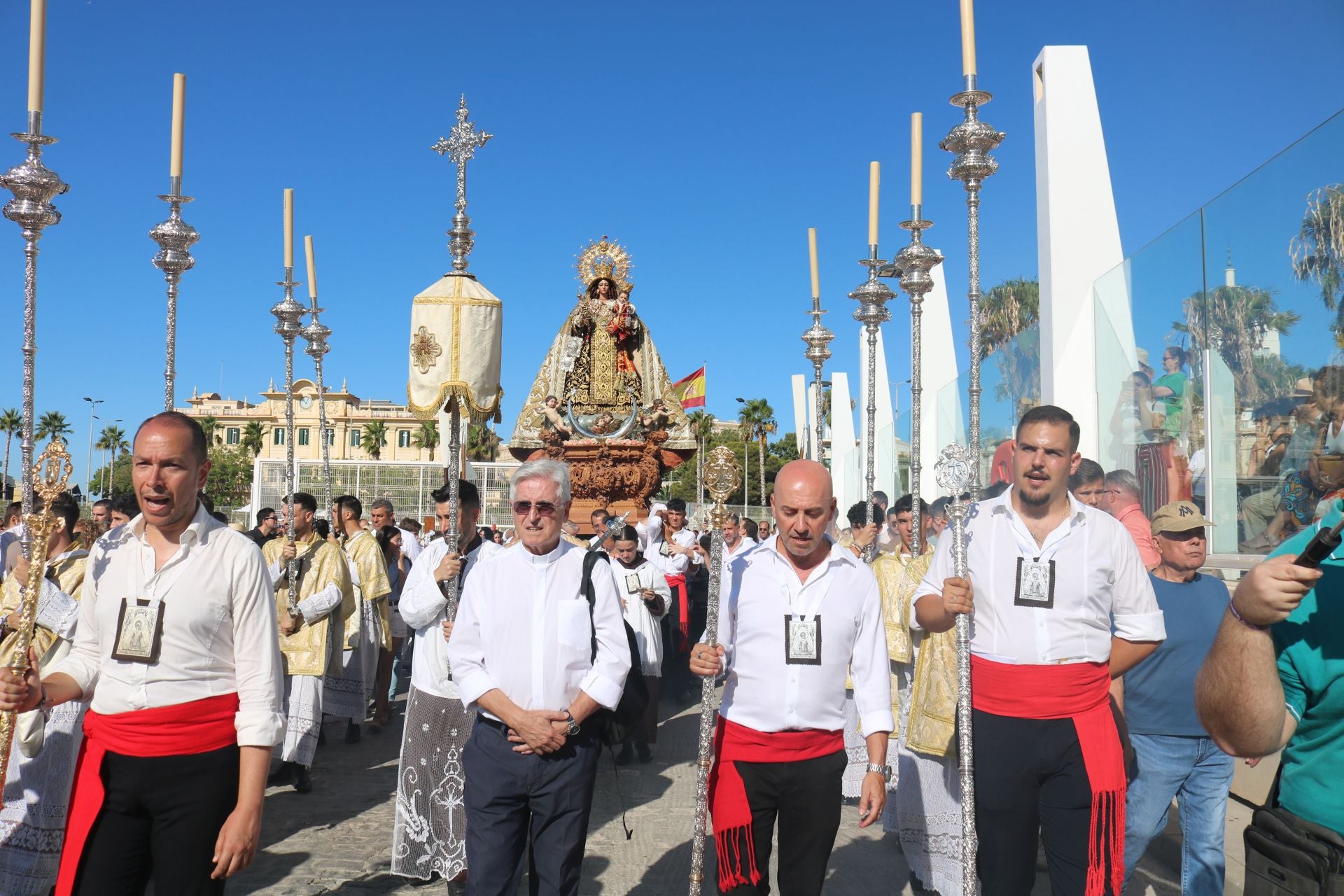 Procesión marinera de la Virgen del Carmen de El Perchel