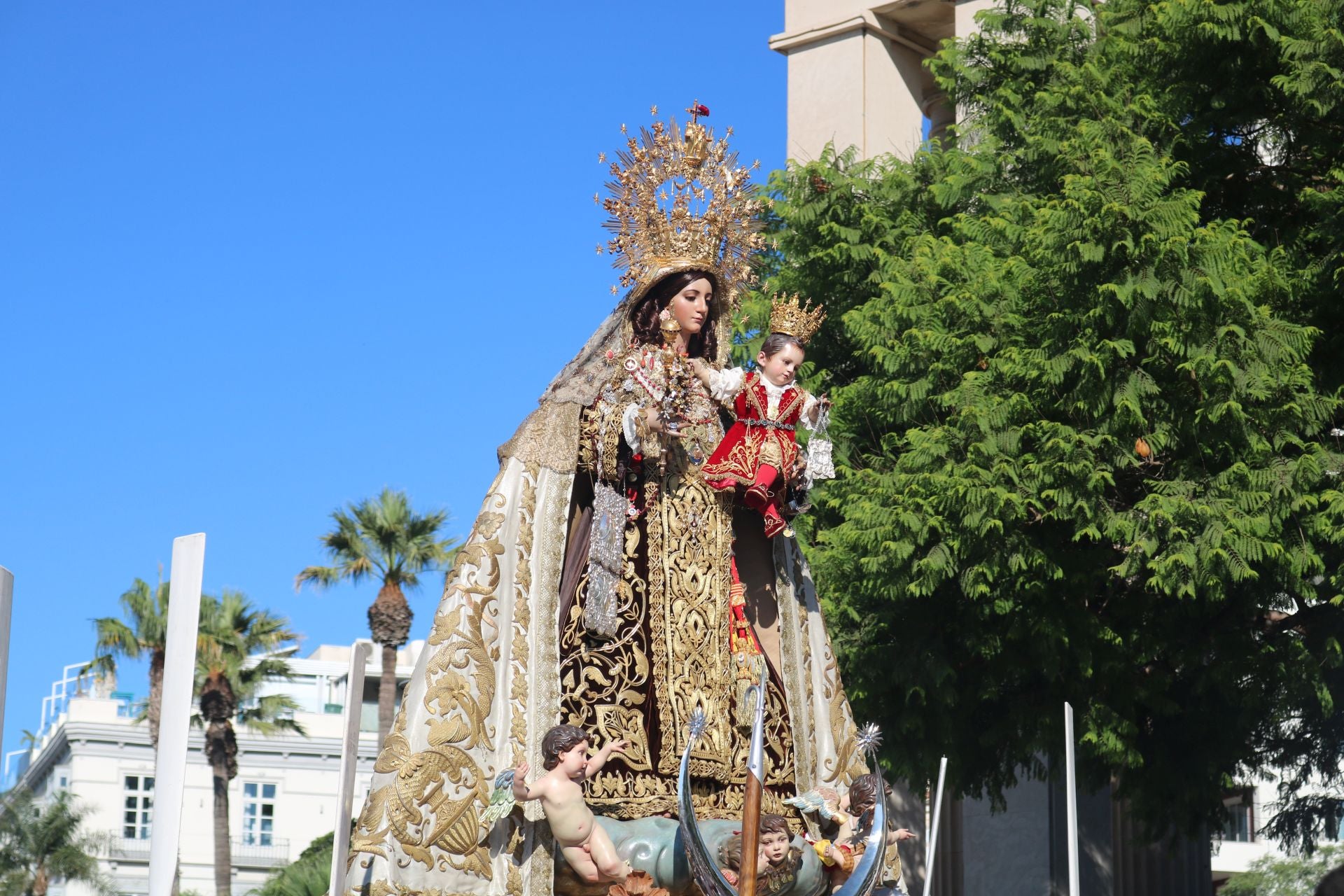 Procesión marinera de la Virgen del Carmen de El Perchel