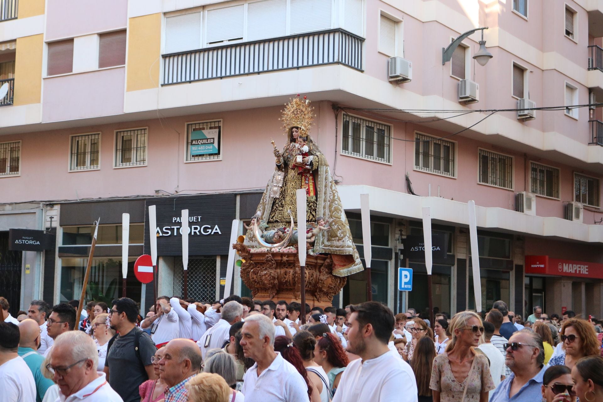 Procesión marinera de la Virgen del Carmen de El Perchel