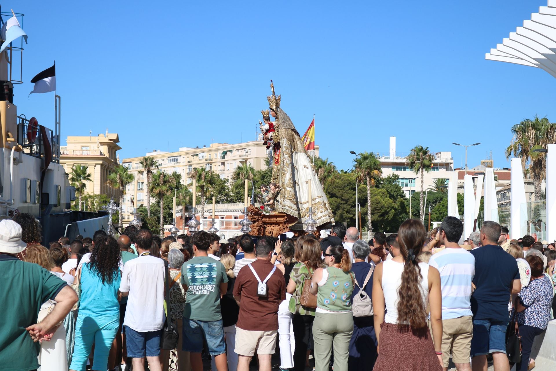 Procesión marinera de la Virgen del Carmen de El Perchel