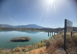 El embalse de La Viñuela almacena más de 78 hectómetros cúbicos, por encima del 47% de su capacidad.