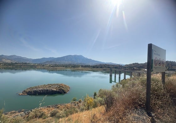 El embalse de La Viñuela almacena más de 78 hectómetros cúbicos, por encima del 47% de su capacidad.
