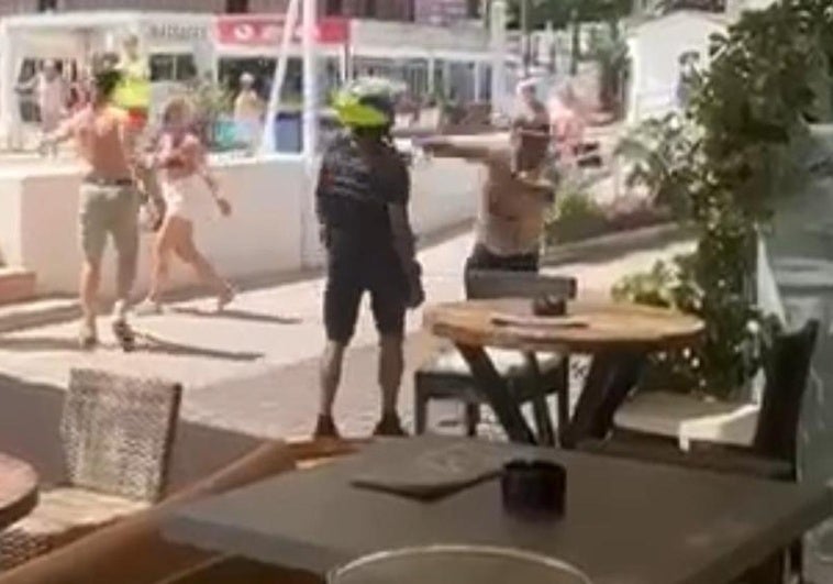 Crece la escalada de tensión entre policías locales y manteros en Marbella