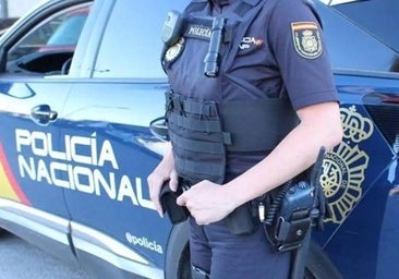 El robo de un altavoz en la playa de San Andrés desata una reyerta que termina con cinco detenidos y policías heridos