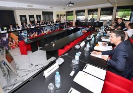La ACB celebra una Asamblea que se presenta como un avispero