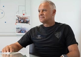 Pellicer, en su despacho de La Rosaleda.