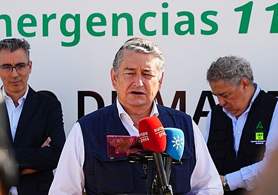 Antonio Sanz, durante la gestión de una emergencia.