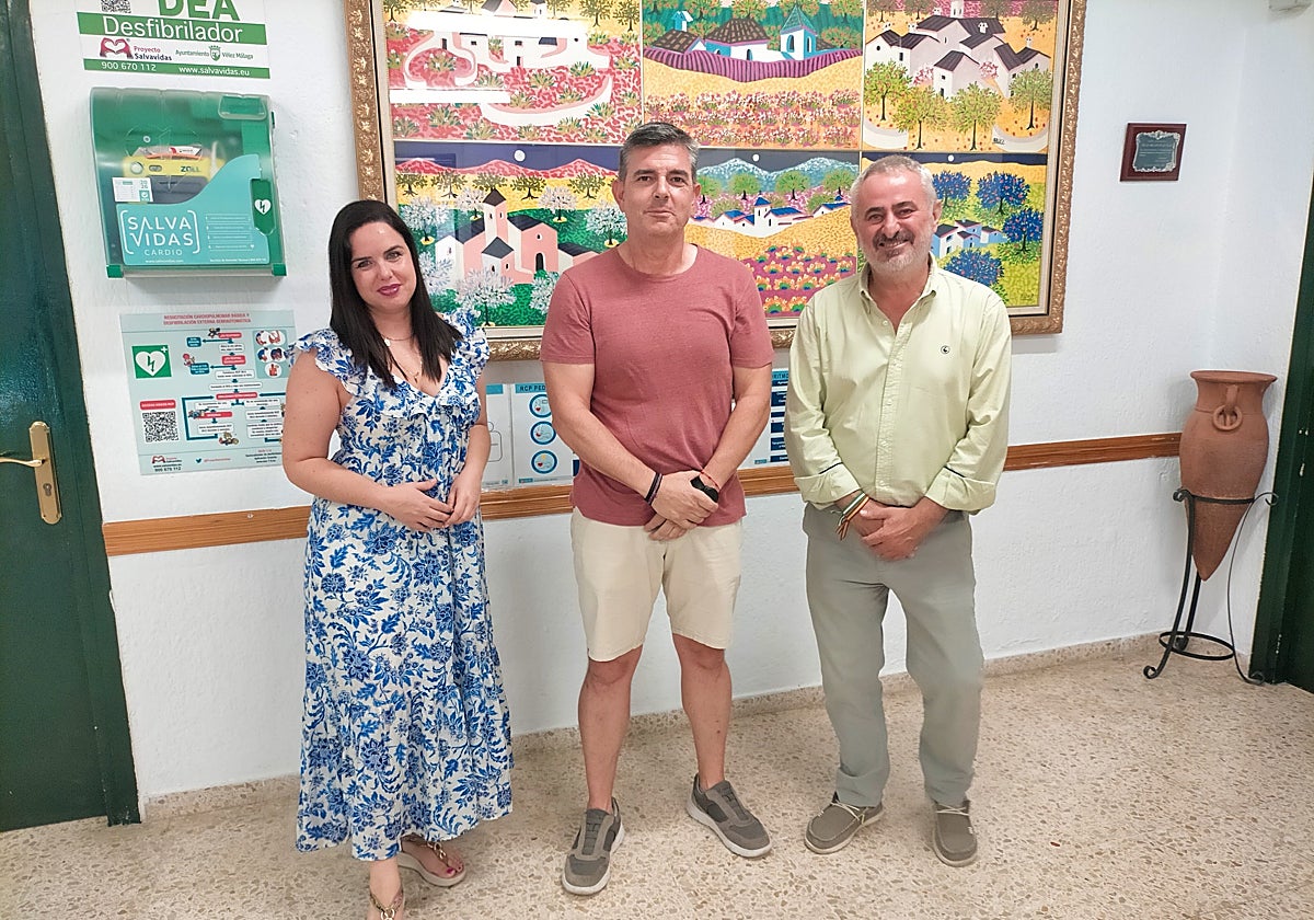 Los ediles de Educación e Infraestructuras, en la visita a uno de los centros.