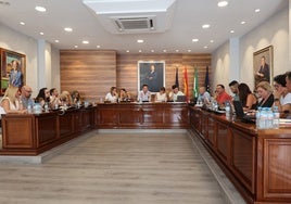 Imagen de la sesión plenaria celebrada este lunes en el Ayuntamiento de Torrox.