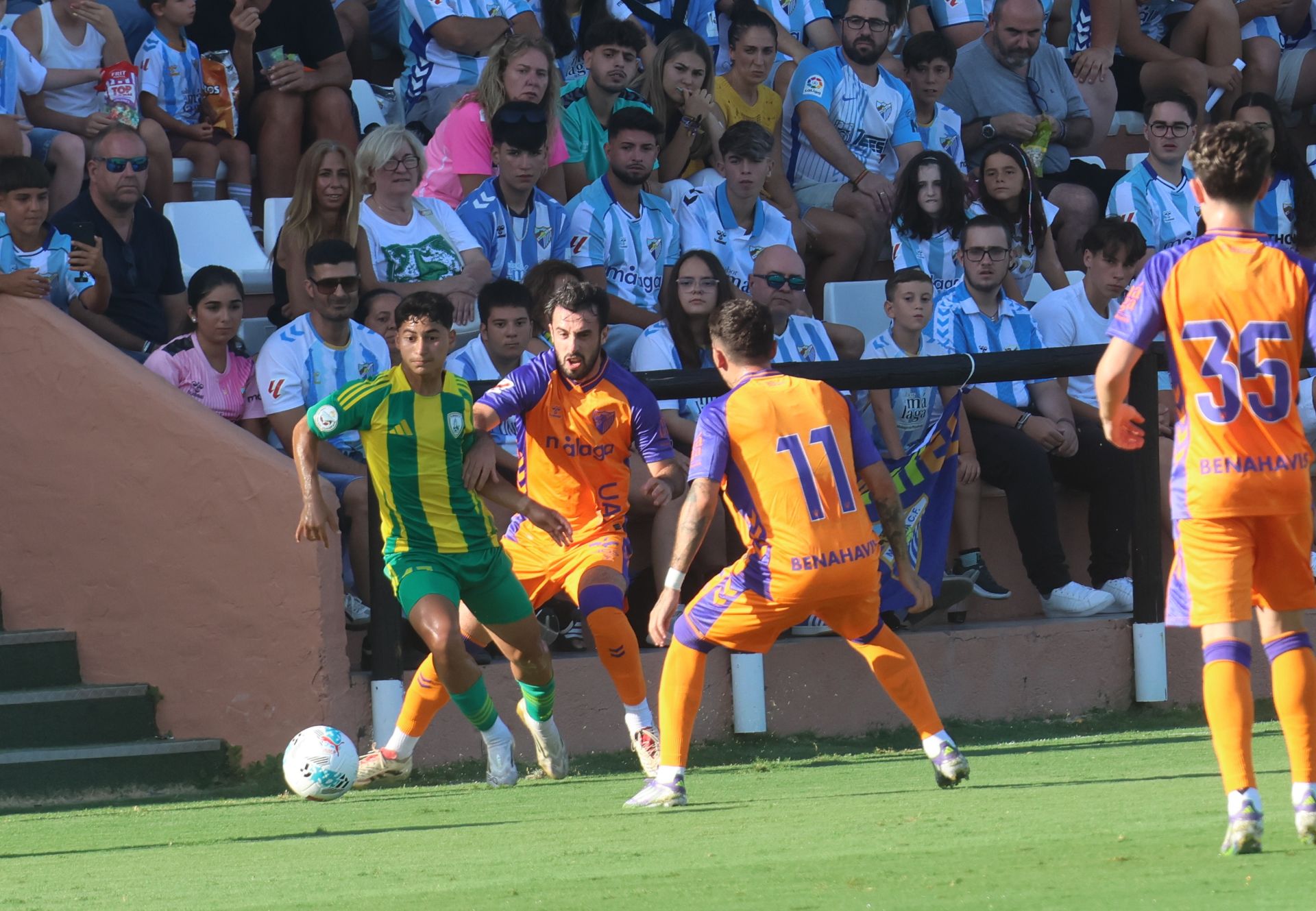 El partido entre Málaga y el Al-Wakrah en Marbella, en imágenes