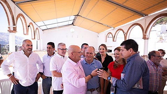 Rechazada la moción de censura contra el alcalde de Benaoján con la ausencia de los concejales del PSOE