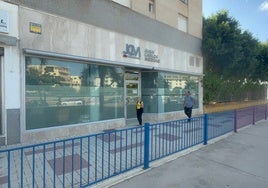 Imagen de la oficina de Vélez-Málaga en la que trabajaba Paco 'el Bueno'.