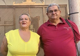 Pilar Ruiz y Antonio Fernández exponiendo la posición de IU |