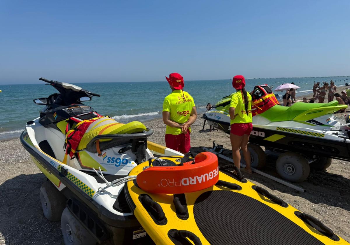 Grupo SSG ha dotado al servicio de vigilancia de playas con seis motos acuáticas.
