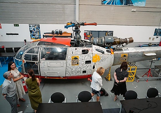 visita a la Escuela de Profesiones Técnicas Aeronáuticas Suravian, S.L. de Torremolinos.