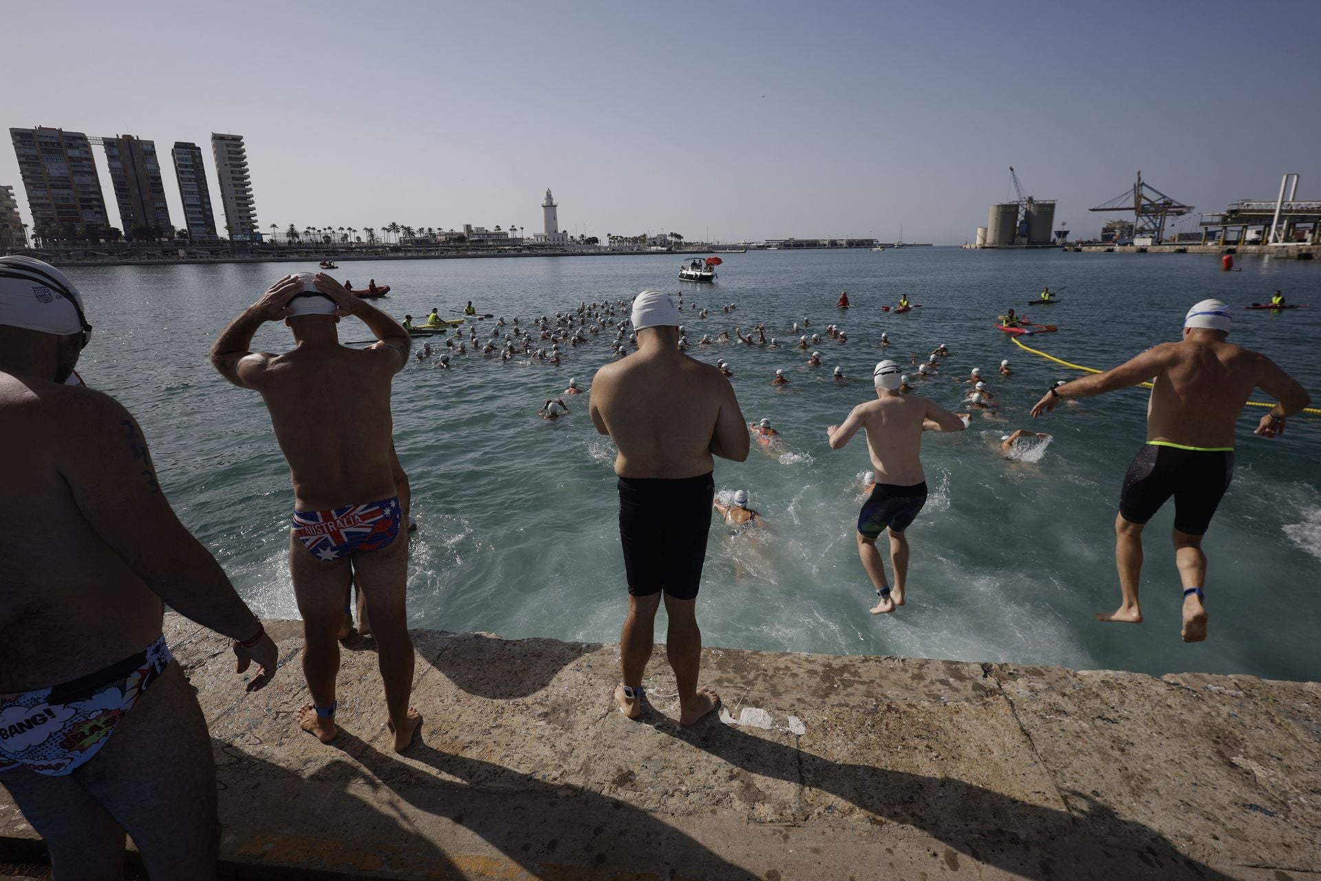 Travesía a nado del puerto, edición 65: más que un deporte, un estilo de vida