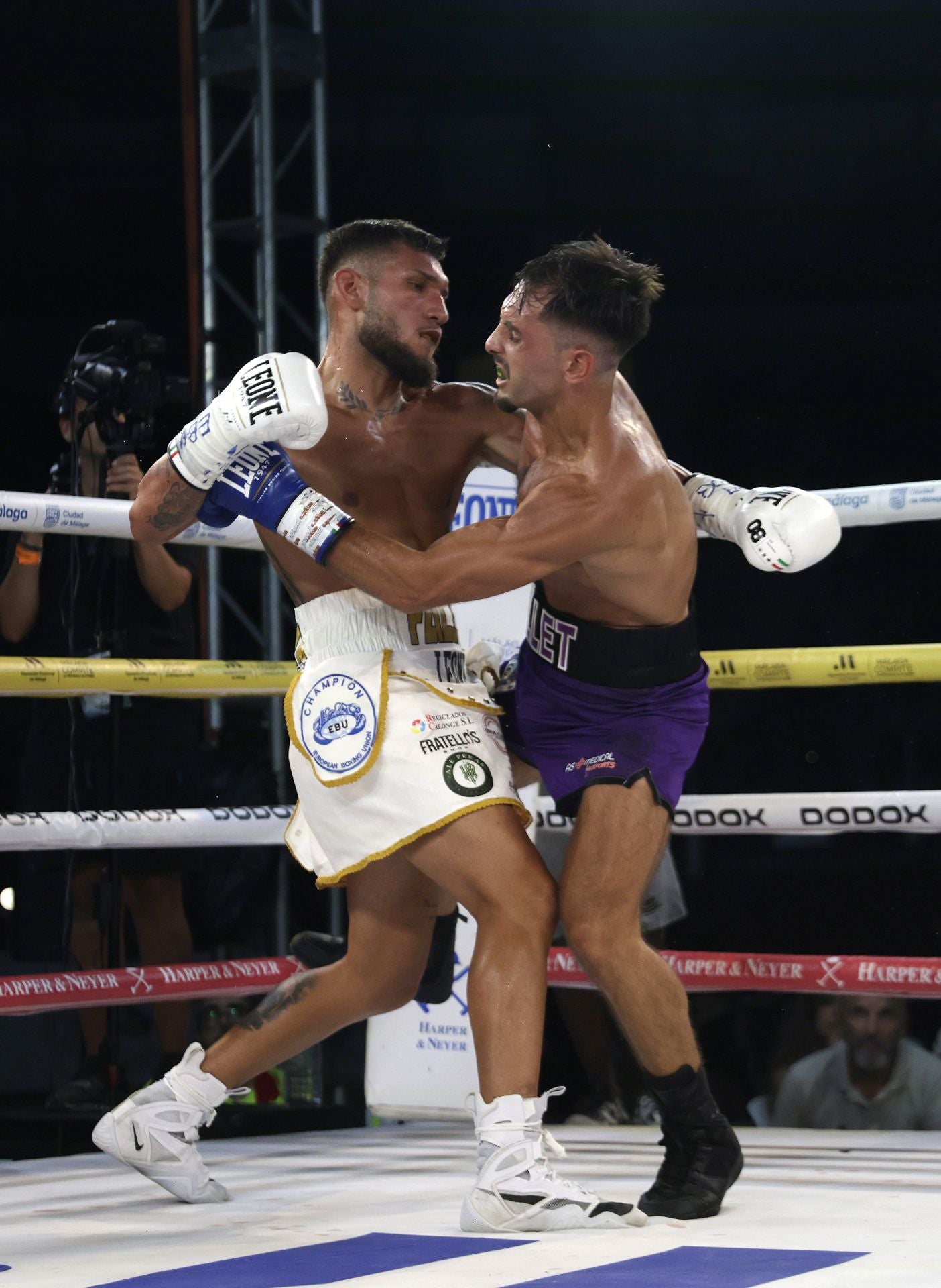 Samuel Molina retiene el título de Europa en el peso welter