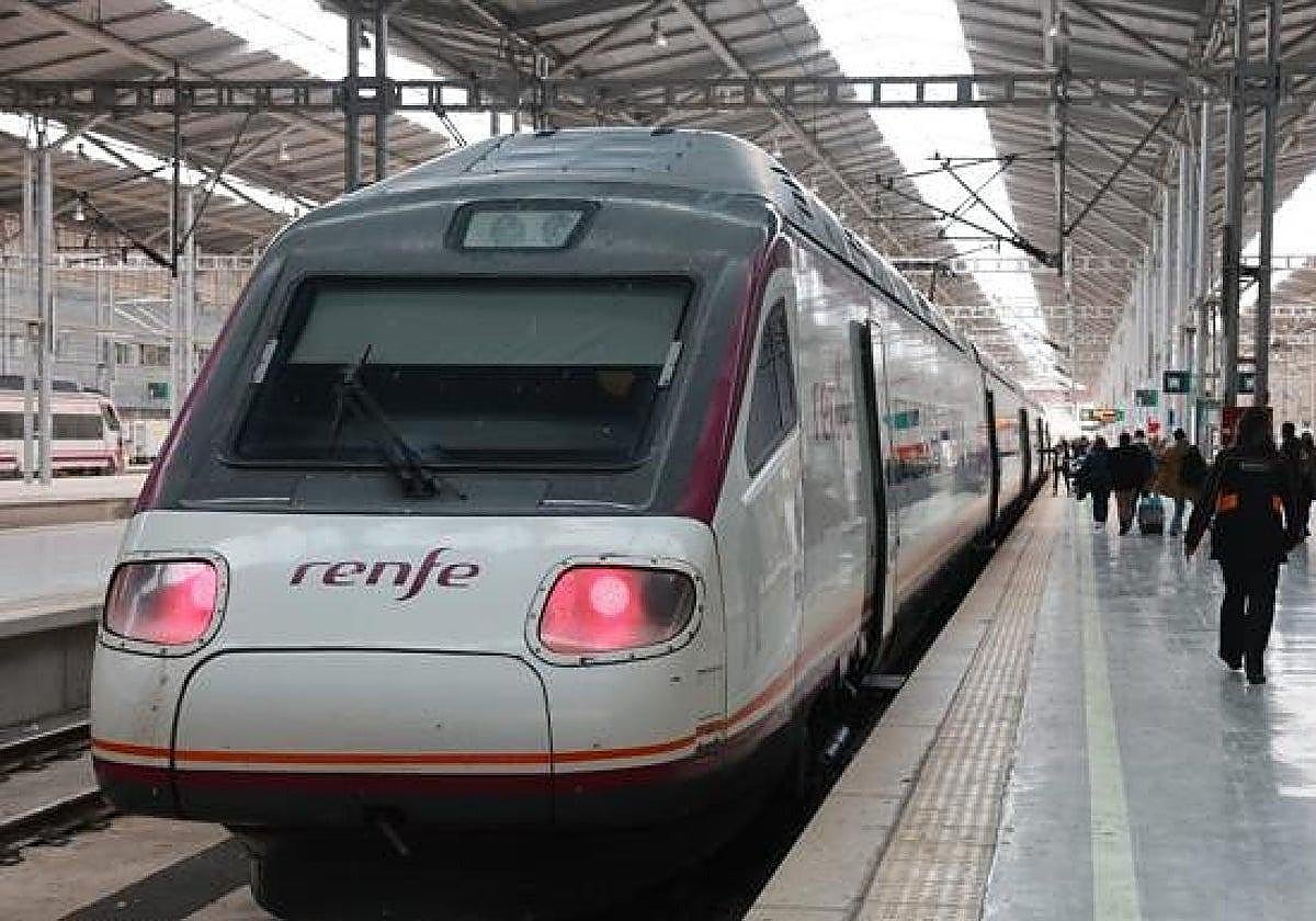 Detenido un tren Avant Málaga-Sevilla por una incidencia en la infraestructura