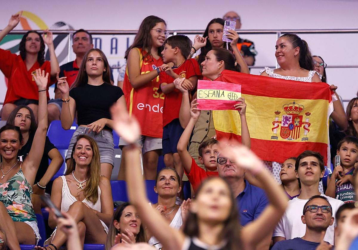 El España - Portugal en Málaga, en imágenes