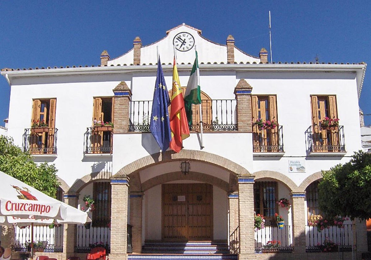 Fachada del Ayuntamiento de Ardales.