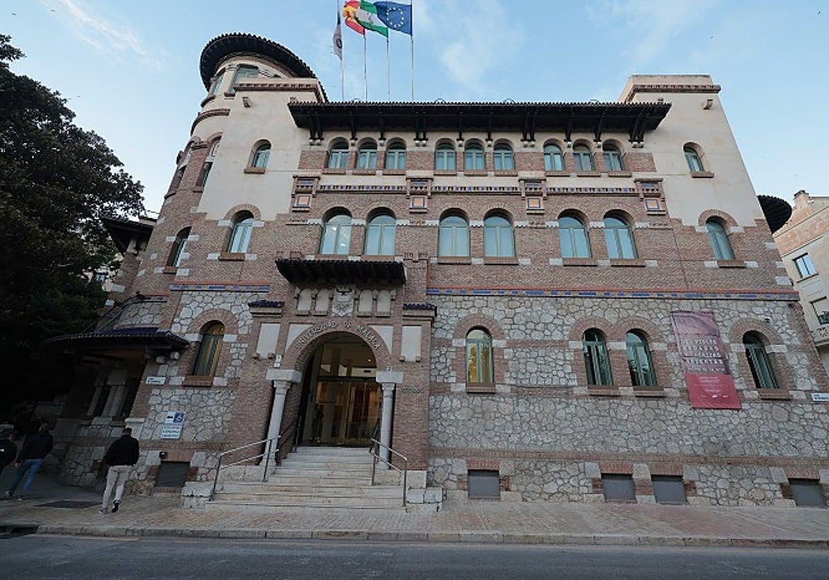 Una imagen de archivo del rectorado de la Universidad de Málaga.