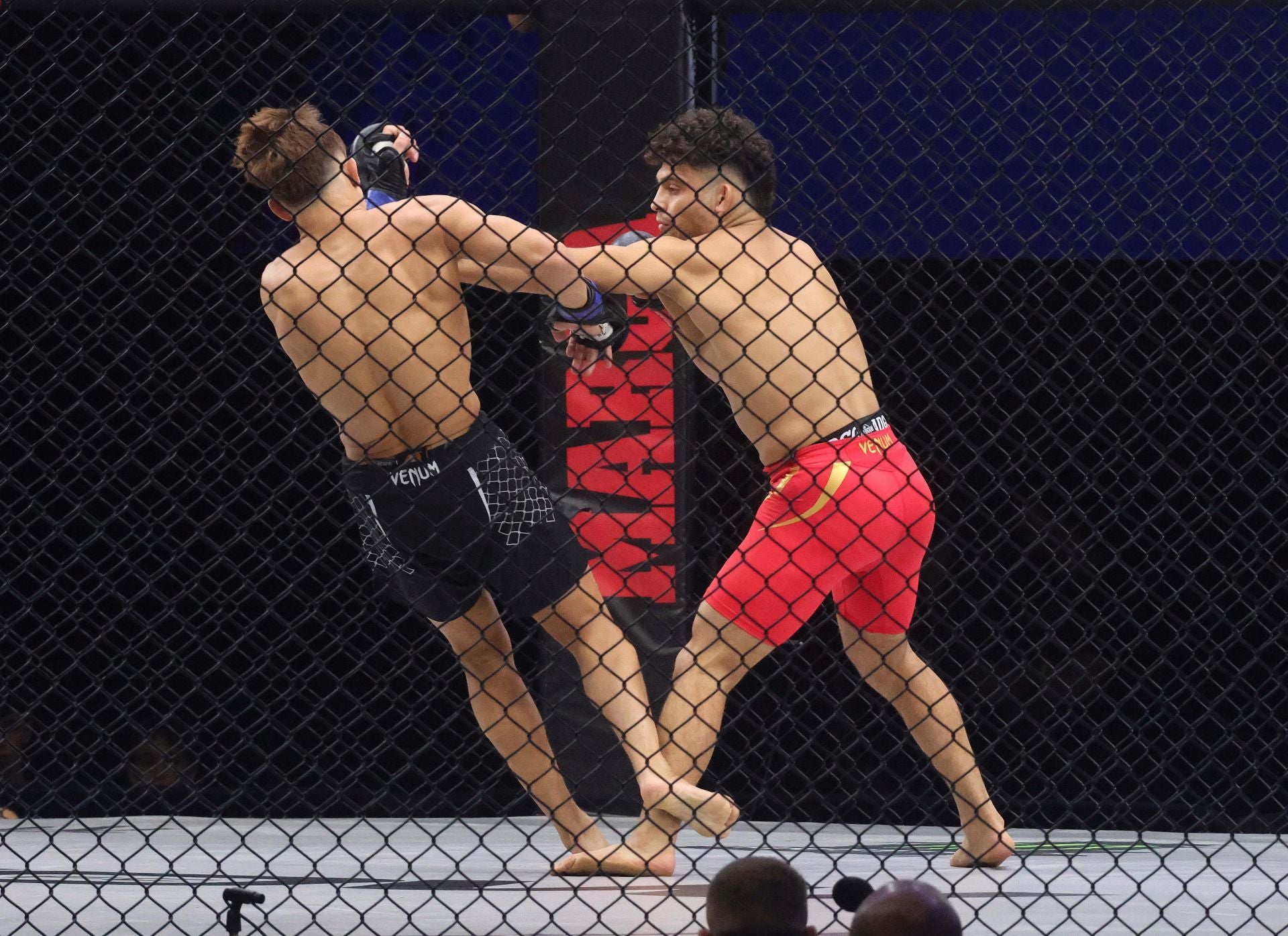 Brett Johns y Alexis Vera, los reyes del WOW 21 en Starlite