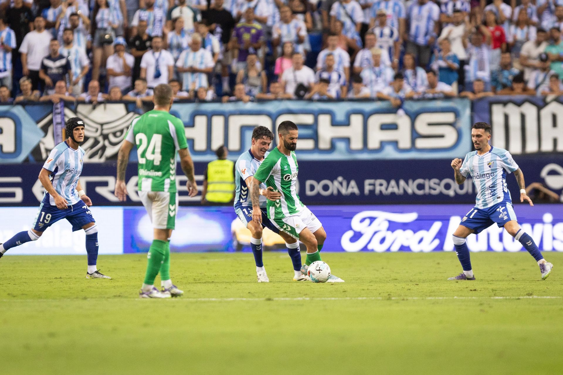 El Málaga- Betis del Trofeo Costa del Sol, en imágenes